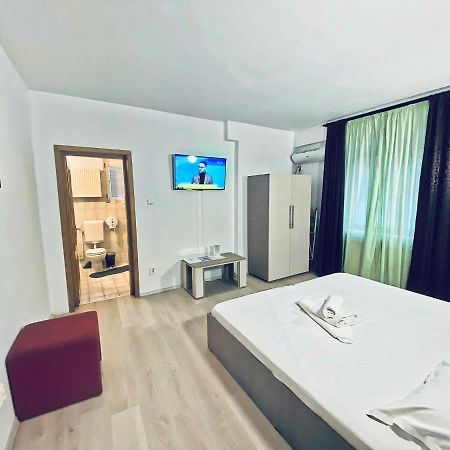 Central Unirii - Old Town Apartments Bukares Bagian luar foto