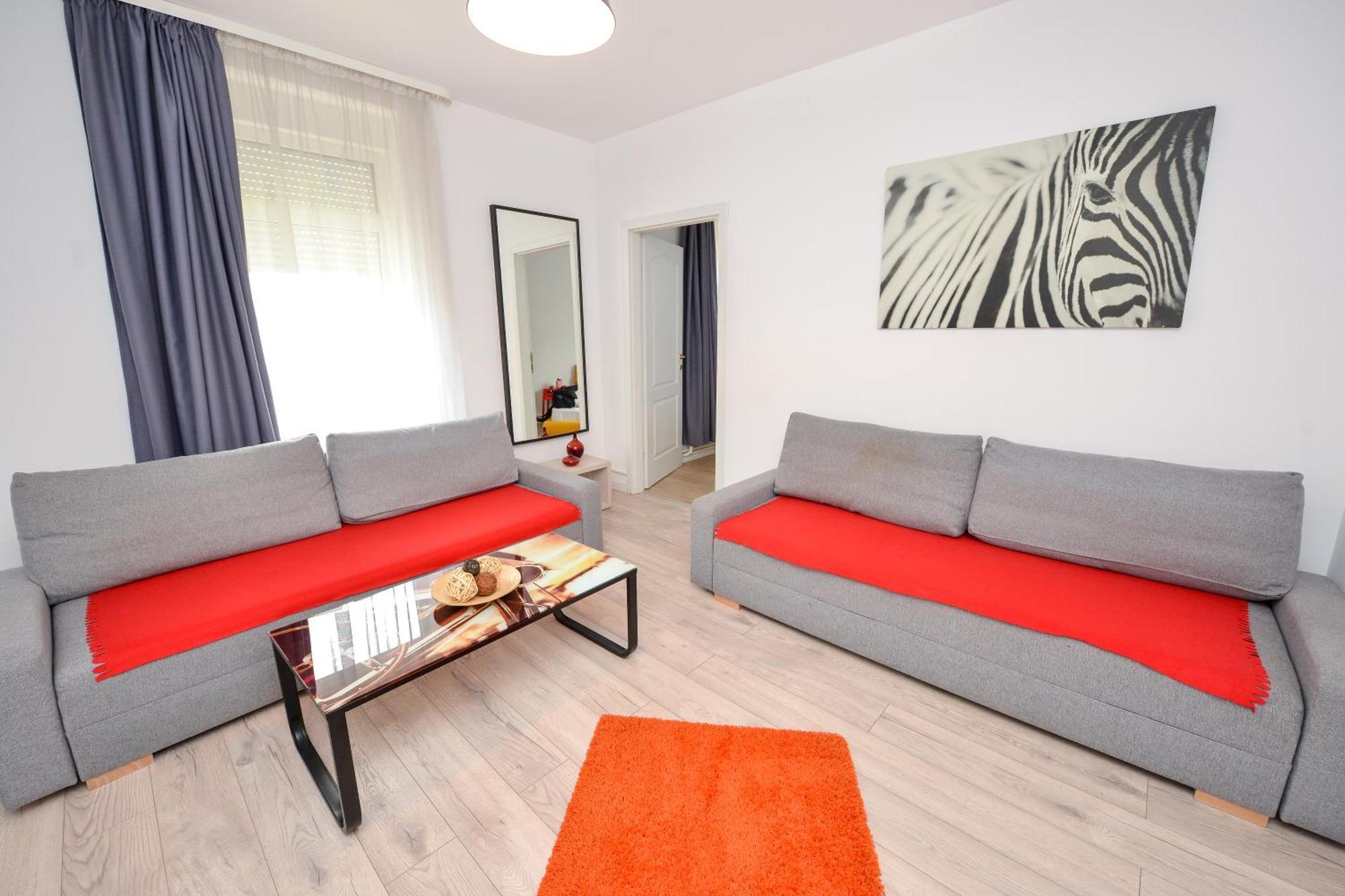 Central Unirii - Old Town Apartments Bukares Bagian luar foto